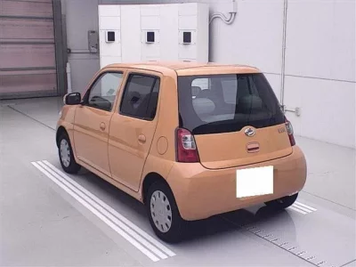 Daihatsu Esse