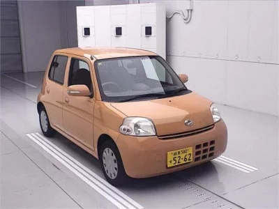 Daihatsu Esse
