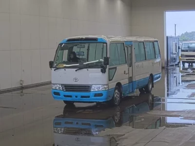 Toyota COASTER