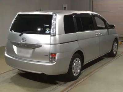 Toyota ISIS