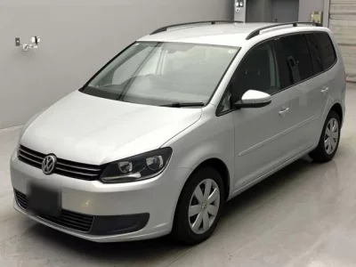Volkswagen GOLF TOURAN