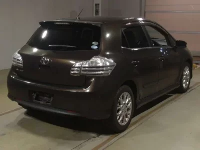 Toyota BLADE