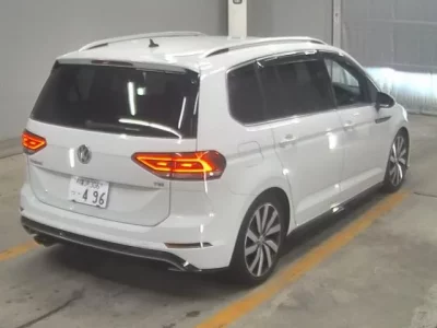 Volkswagen GOLF TOURAN
