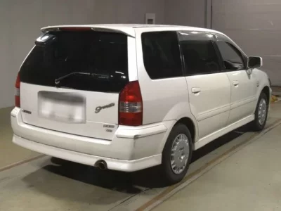Mitsubishi CHARIOT GRANDIS