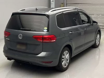 Volkswagen GOLF TOURAN