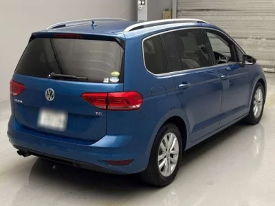 Volkswagen GOLF TOURAN