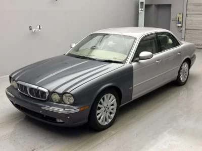 Jaguar XJ SERIES