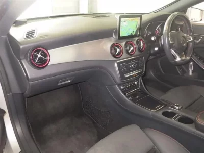 Mercedes-Benz CLA CLASS