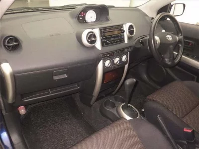 Toyota IST