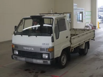 Toyota HIACE TRUCK