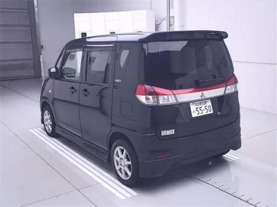 Mitsubishi DELICA D2