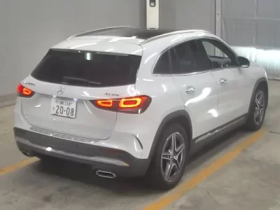 Mercedes-Benz GLA CLASS