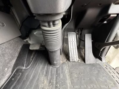 Nissan TRUCK