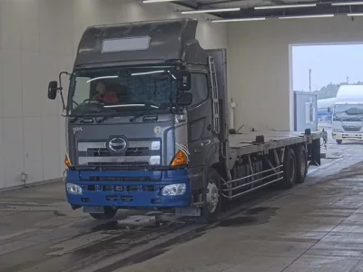 Hino TRUCK