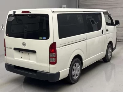 Toyota REGIUS ACE VAN