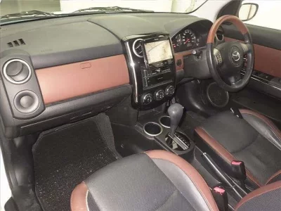 Mazda VERISA