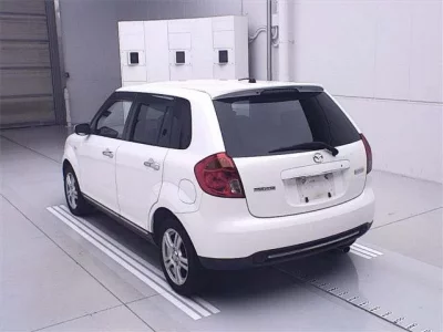 Mazda VERISA
