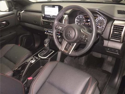 Mitsubishi TRITON