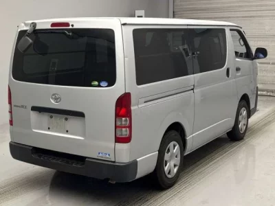 Toyota REGIUS ACE VAN