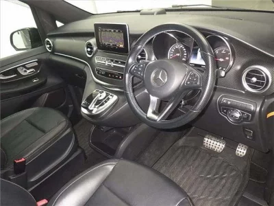 Mercedes-Benz V CLASS