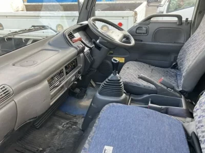 Nissan TRUCK