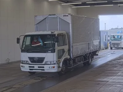 Nissan CONDOR
