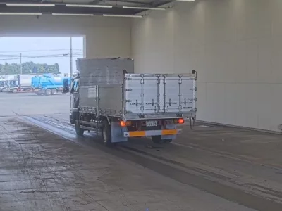 Nissan TRUCK