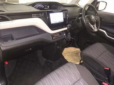 Mitsubishi DELICA D2