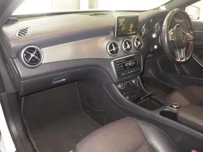 Mercedes-Benz GLA CLASS
