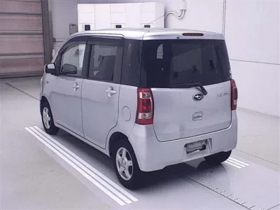 Subaru LUCRA