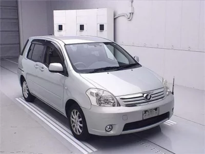 Toyota RAUM