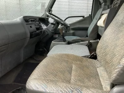 Mitsubishi MINIYON