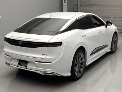 Toyota CROWN CROSSOVER