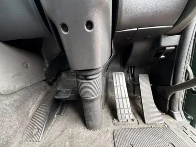 Nissan TRUCK