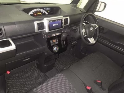 Toyota PIXIS MEGA