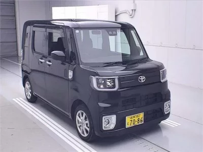 Toyota PIXIS MEGA