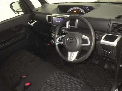 Toyota PIXIS MEGA