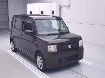 Toyota PIXIS SPACE