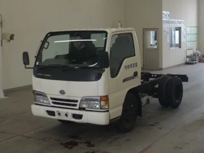 Nissan TRUCK