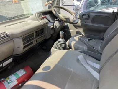 Nissan TRUCK