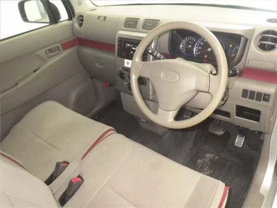 Daihatsu MOVE CONTE
