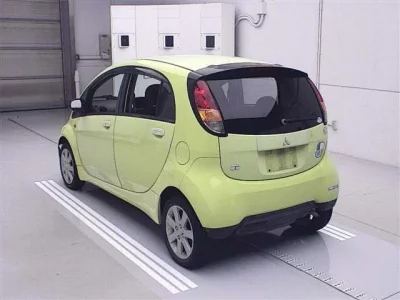 Mitsubishi I