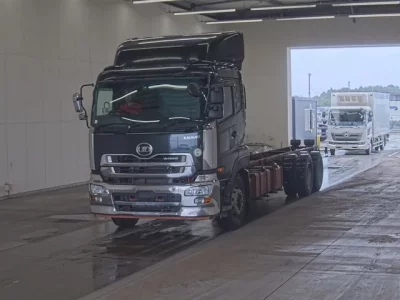 Nissan QUON