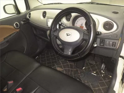 Daihatsu MOVE LATTE