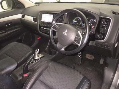 Mitsubishi OUTLANDER PHEV