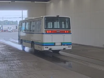 Isuzu BUS