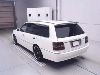 Toyota CROWN ESTATE