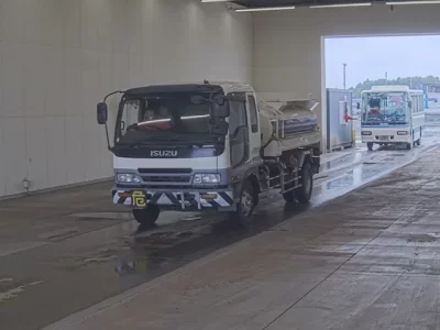 Isuzu FORWARD