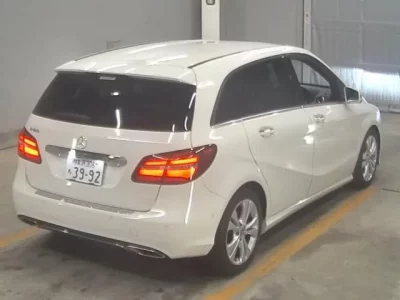 Mercedes-Benz B CLASS