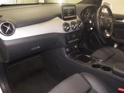 Mercedes-Benz B CLASS